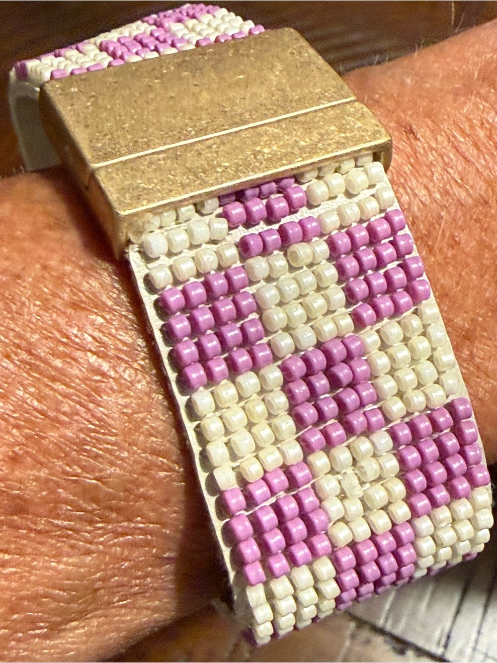 Beaded light purple & Cream bracelet